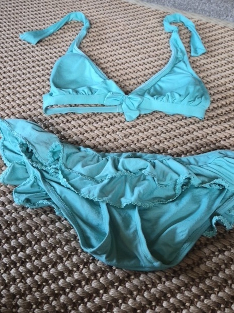 Y2K Juicy Couture Aqua Triangle Bikini Top Ruffled Sz M.